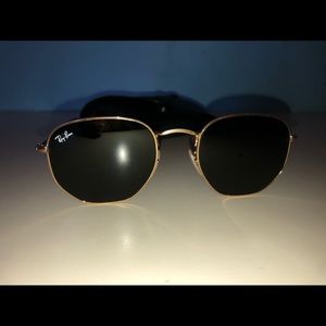 Ray Ban Hexagonal Flat Sunglasses